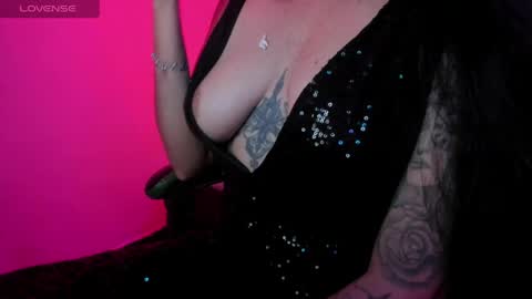 E L I S S A online show from 05-20-26, 02:29
