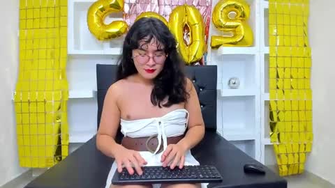 elith_berry69_ online show from 01-28-25, 10:34
