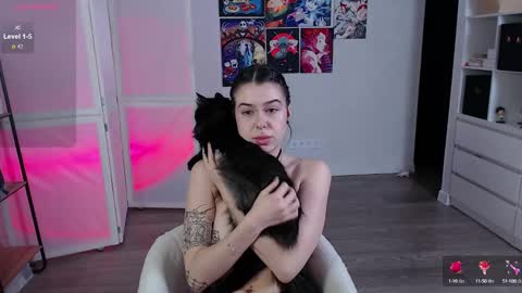 Snapshot of eliza_benet_ chatting on 02-07-25, 06:24 Ari online show from 02-07-25, 06:24