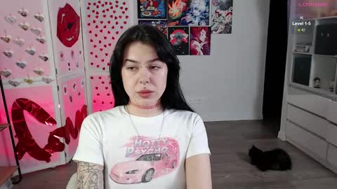 Snapshot of eliza_benet_ chatting on 02-12-25, 03:05 Ari online show from 02-12-25, 03:05