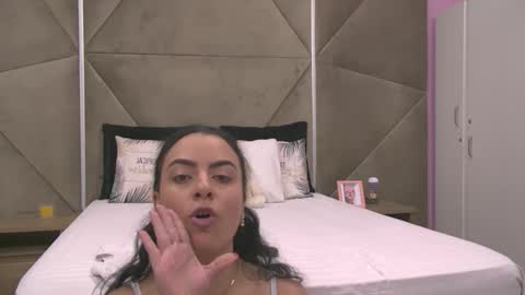 Snapshot of eliza_ibara chatting on 10-17-25, 06:05 Eliza online show from 10-17-25, 06:05