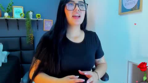 eliza_pink24 online show from 02-19-26, 09:44