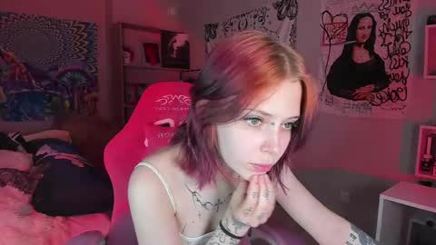 Elizabeth online show from 02-10-25, 03:42