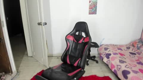 elizabeth_777 online show from 02-09-25, 08:33