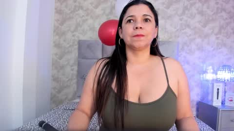 Elizabeth online show from 02-18-25, 09:53