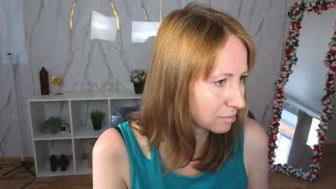 Elizabeth online show from 07-22-26, 02:47