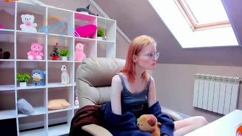 Elizabeth online show from 01-02-25, 07:12