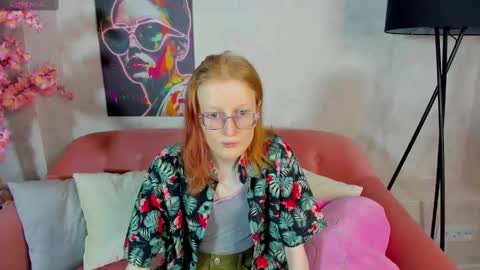 Elizabeth online show from 01-05-25, 01:24