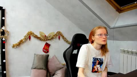 Elizabeth online show from 01-07-25, 01:38