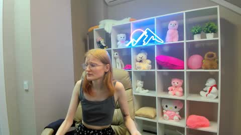 Elizabeth online show from 02-28-25, 09:15