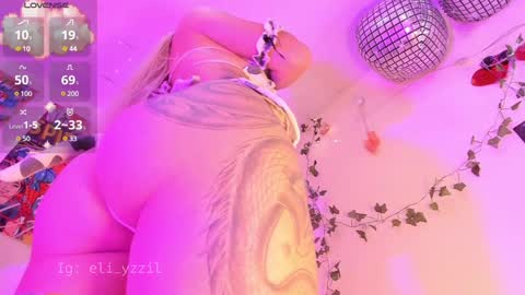 Snapshot of elizabeth_jing chatting on 01-09-25, 10:31    Independent Model online show from 01-09-25, 10:31