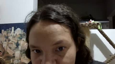 Elizabeth Martinez  online show from 01-01-25, 10:24