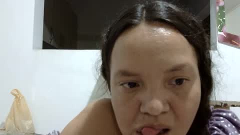 Elizabeth Martinez  online show from 02-01-25, 01:55