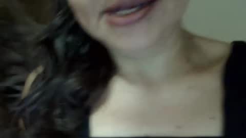 Elizabeth Martinez  online show from 02-19-26, 03:08