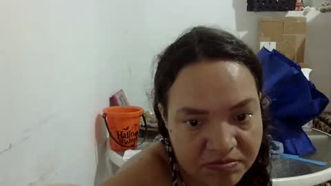 Elizabeth Martinez  online show from 05-01-26, 03:49