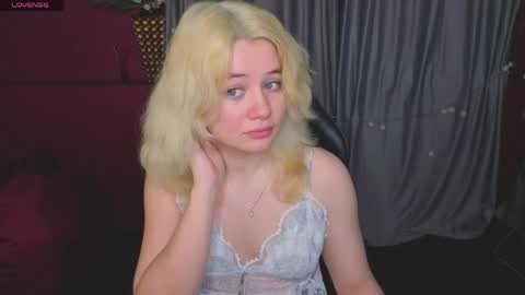 Snapshot of elizabeth_rready chatting on 05-31-26, 06:09 Elizabeth online show from 05-31-26, 06:09