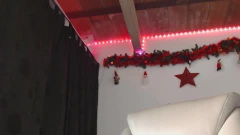 Lizzy online show from 11-24-25, 07:02