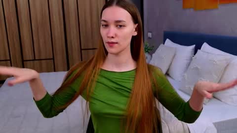 Elizabeth online show from 03-25-26, 04:24