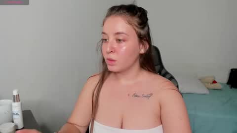 instgram aly leiv17 ---- Im model-independent online show from 11-18-25, 07:18