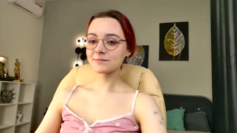 Elizabet online show from 11-21-25, 10:19