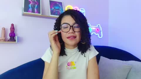 Snapshot of elizabethorlov chatting on 06-05-26, 07:03 Elizabeth Orlov online show from 06-05-26, 07:03
