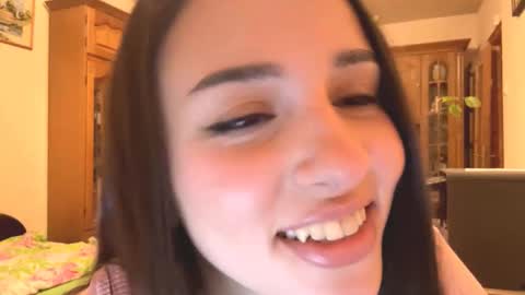 Mia online show from 11-13-25, 03:55