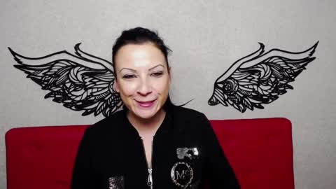 Snapshot of elizabethsho chatting on 12-07-24, 03:58 ElizabethSho online show from 12-07-24, 03:58