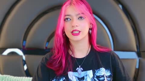 Snapshot of elizabetthkitty chatting on 02-05-25, 06:59 Elizabet online show from 02-05-25, 06:59