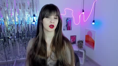 Snapshot of elizamild chatting on 02-07-25, 07:27 Eliza online show from 02-07-25, 07:27