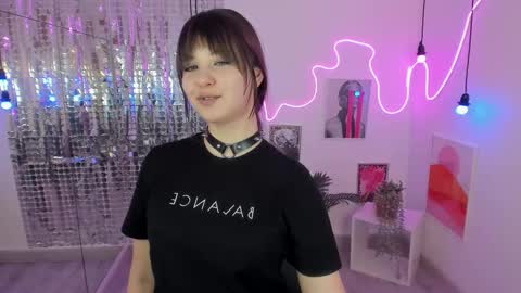 Snapshot of elizamild chatting on 03-02-25, 04:42 Eliza online show from 03-02-25, 04:42