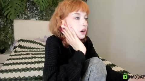 Snapshot of elizanik chatting on 09-20-25, 08:43 Eliza online show from 09-20-25, 08:43