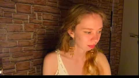 Eliza online show from 07-28-26, 05:45