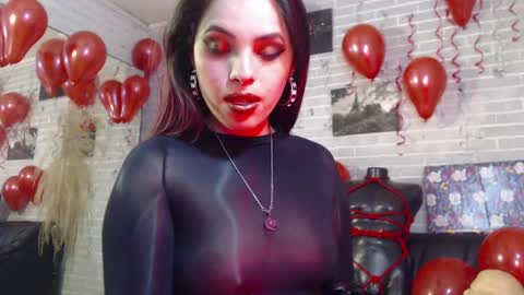 Snapshot of elizatex chatting on 03-08-25, 06:16   online show from 03-08-25, 06:16