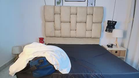 Eliza online show from 09-12-25, 11:54