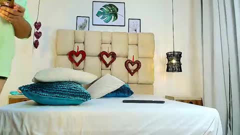 Eliza online show from 09-29-25, 12:54