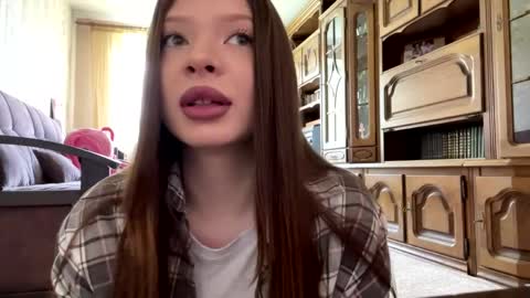Snapshot of elizebethhollinshed chatting on 06-01-26, 07:43 Cleo online show from 06-01-26, 07:43
