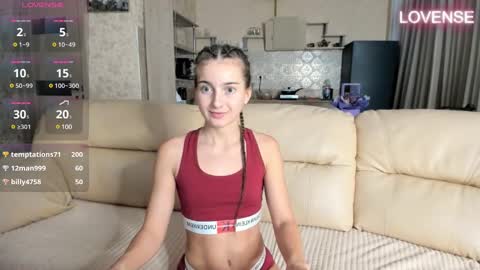 Snapshot of elizsweet chatting on 02-11-25, 02:46 Eliz                               online show from 02-11-25, 02:46