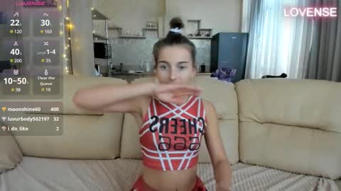Snapshot of elizsweet chatting on 02-19-25, 12:22 Eliz                               online show from 02-19-25, 12:22