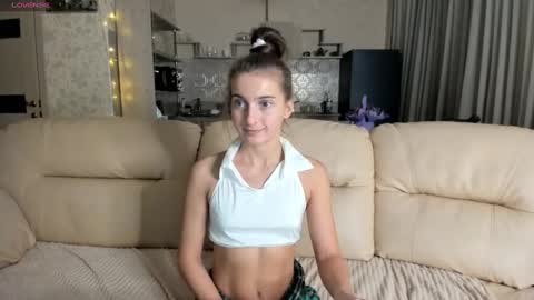 Snapshot of elizsweet chatting on 03-09-25, 05:06 Eliz                               online show from 03-09-25, 05:06