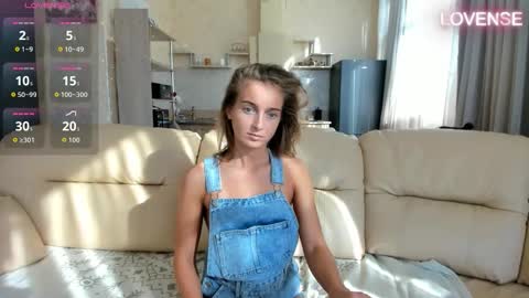 Snapshot of elizsweet chatting on 09-10-25, 01:11 Eliz                               online show from 09-10-25, 01:11