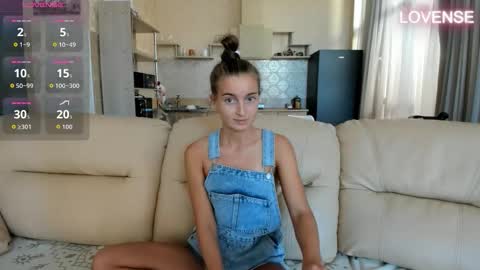 Snapshot of elizsweet chatting on 09-13-25, 08:03 Eliz                               online show from 09-13-25, 08:03