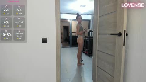 Snapshot of elizsweet chatting on 09-24-25, 06:00 Eliz                               online show from 09-24-25, 06:00