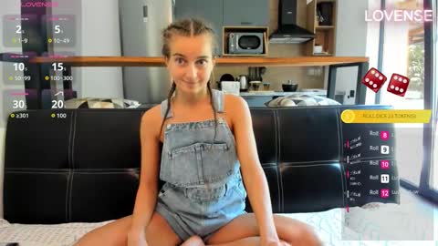 Snapshot of elizsweet chatting on 09-30-25, 10:20 Eliz                               online show from 09-30-25, 10:20