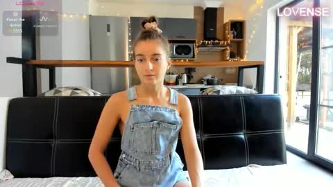 Eliz                               online show from 01-18-26, 07:12