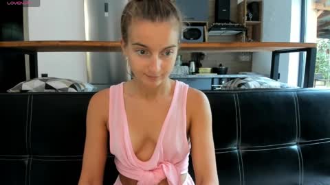 Eliz                               online show from 04-24-26, 09:01