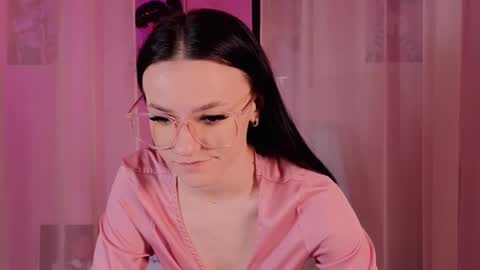 Snapshot of elizzza_ chatting on 02-12-25, 06:19 elizzza_ online show from 02-12-25, 06:19