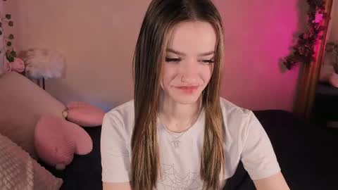 Snapshot of elizzza_ chatting on 04-29-26, 05:33 elizzza_ online show from 04-29-26, 05:33