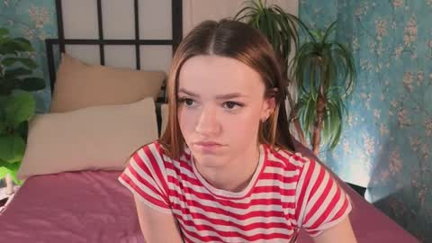 Snapshot of elizzza_ chatting on 06-04-26, 05:24 elizzza_ online show from 06-04-26, 05:24