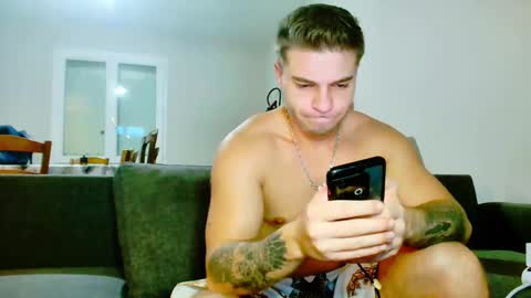 Snapshot of elkafit28 chatting on 01-02-25, 08:17 elkafit28 online show from 01-02-25, 08:17