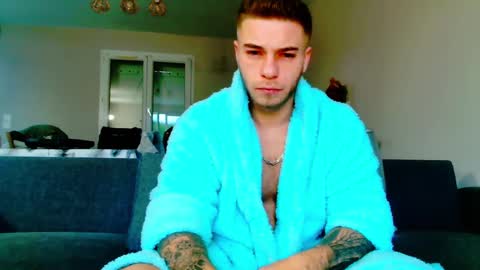 Snapshot of elkafit28 chatting on 01-09-25, 08:13 elkafit28 online show from 01-09-25, 08:13